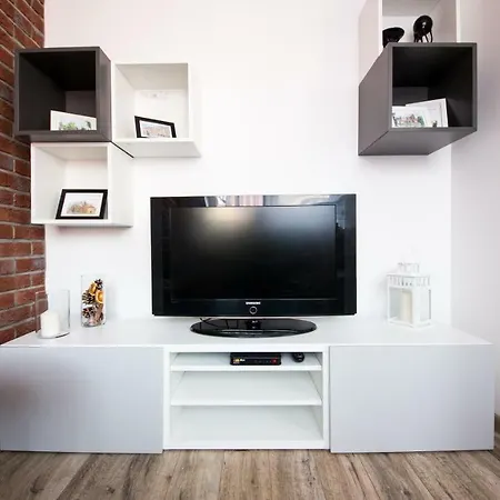 Pixel House Studio *